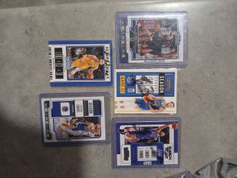 Lot of 5 steph curry cards all in plastic all mint or better