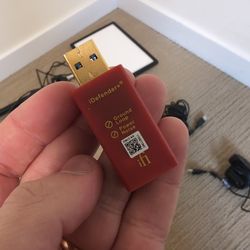 iFi iDefender+ USB Ground Loop & Noise Eliminator