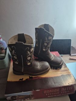 George Davis Women's Leather Cowboy Boots