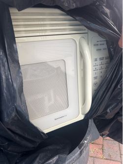 Over the oven microwave with wall bracket works excellent