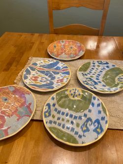 Pottery barn Ikat set of 5 mixed design salad/ desert plates. Gold trim wavy edges. 9 inch.