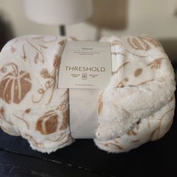 Threshold Throw Blanket 50×60in 