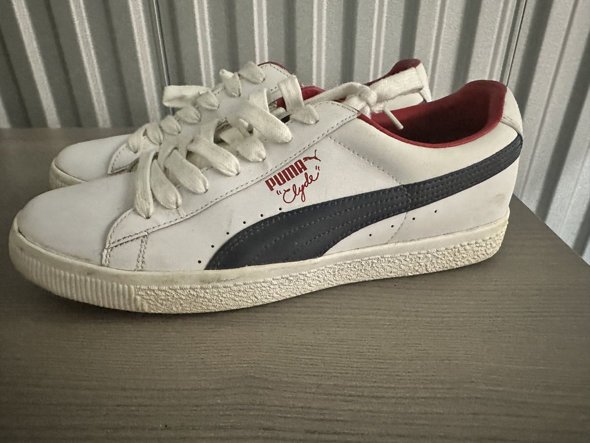 Men’s Puma Clyde Size 10.5
