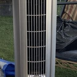 Fan Excelent Condition $20 