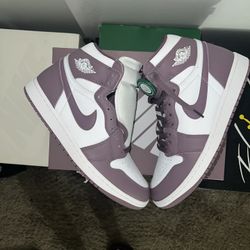 Jordan 1 Mauve