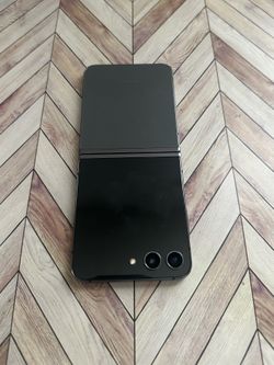 Samsung Z Flip5 (256gb) Unlocked/ Liberado 
