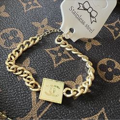 The Luxe Boutique Gold Chain Bracelet 