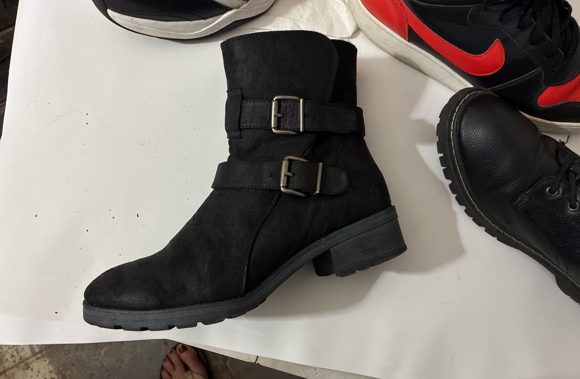 Works Boots Black With Buckle And Fur Lining Size 11
