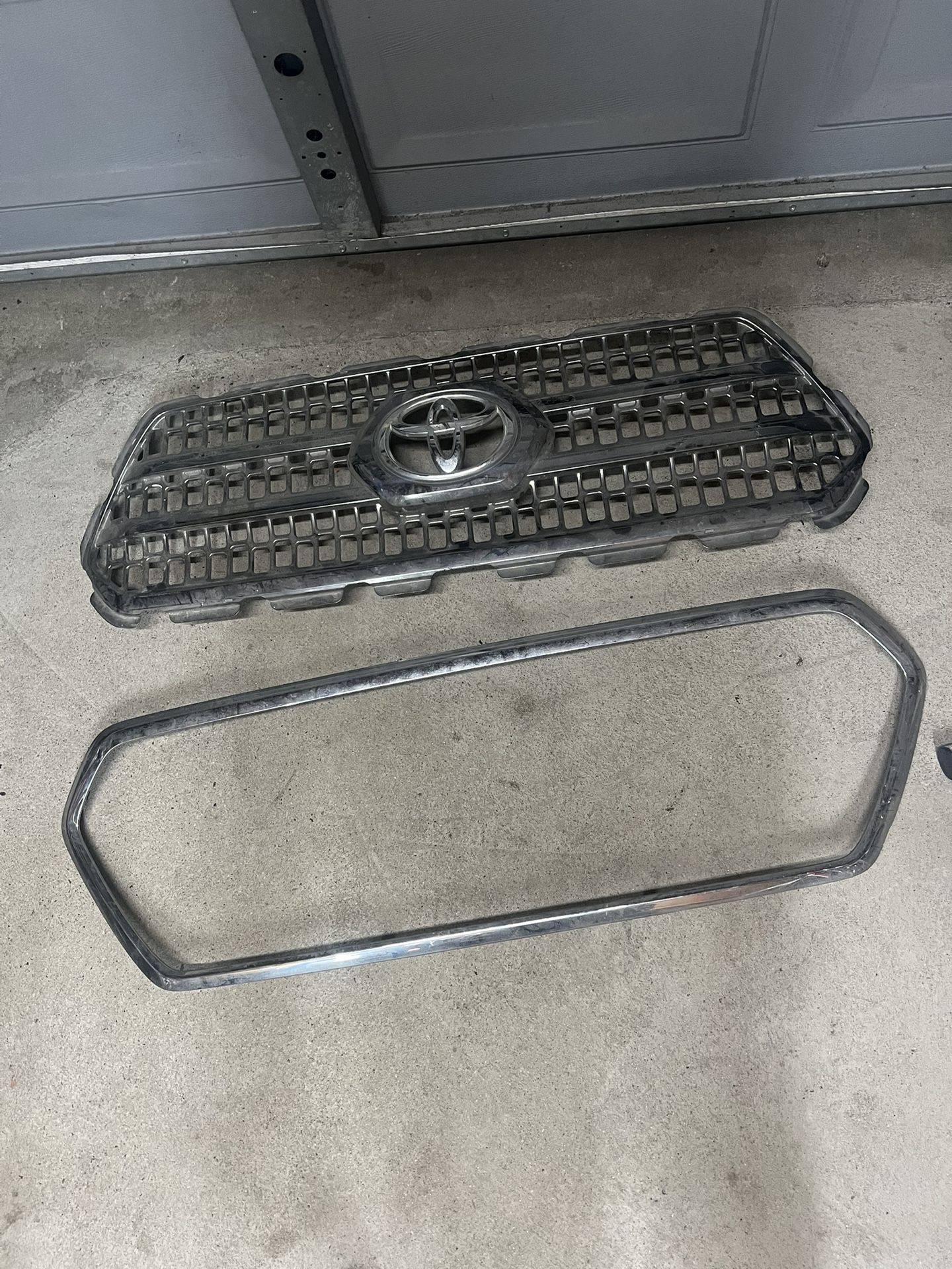 2016 toyota tacoma grille