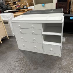 5 Drawer Universal Dresser, Storage Dresser Chest with Open storage compartment, Baby Changing Table Ideal for Nursery, Toddlers and Kids rooms， 22006