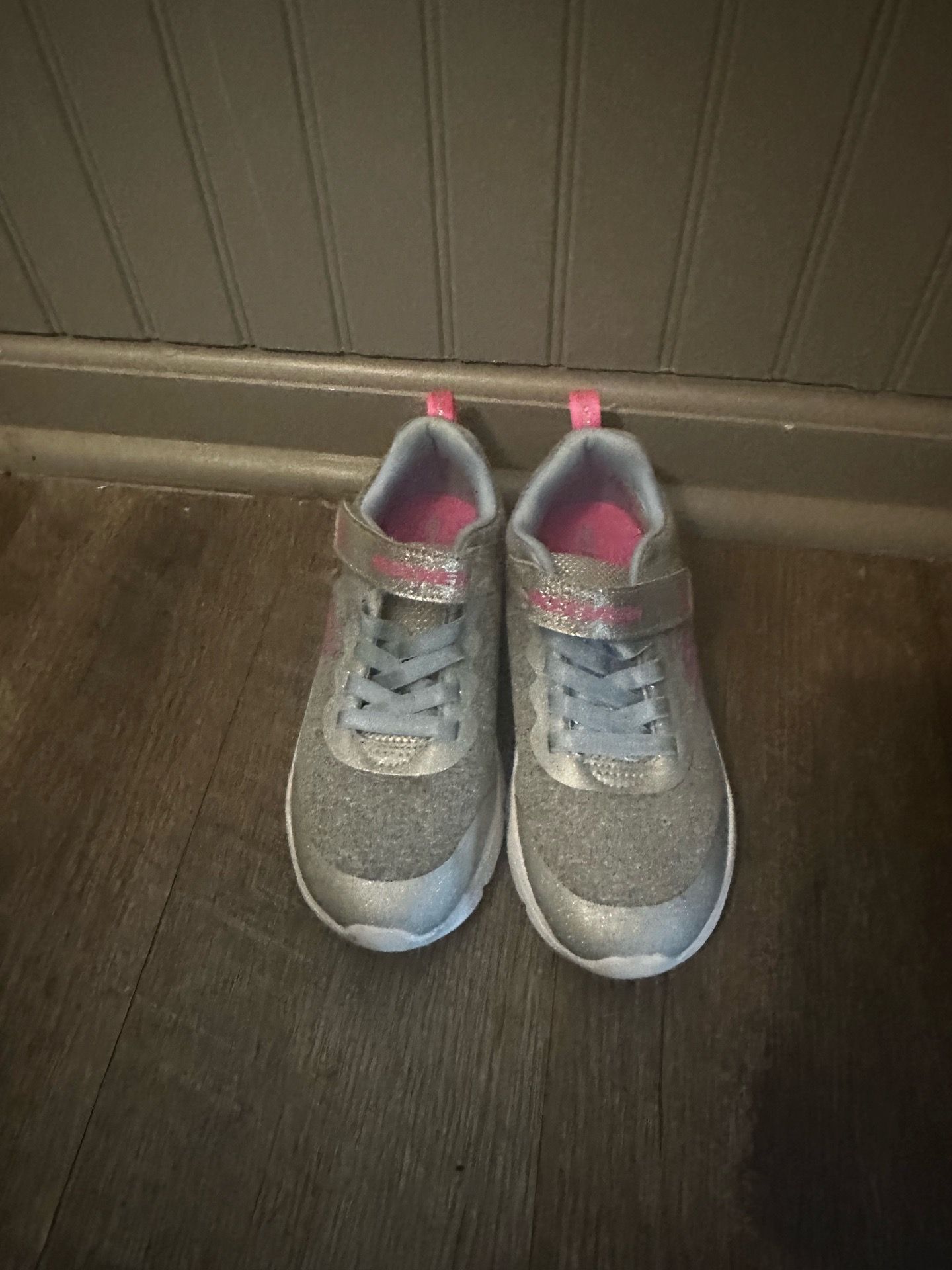 Girls shoes size 2