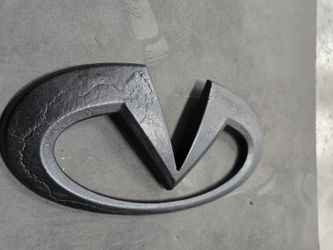 Infinity front Grille Emblem
