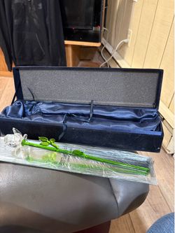 CRYSTAL  Rose with VELVET  Box