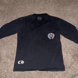 Black and White Chrome heart sleeve