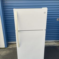 KENMORE refrigerator 28” Top Freezer WARRANTY**FREE DELIVERY**