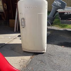 Vintage Philco Refrigerator 
