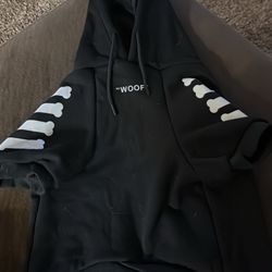  Medium Size Reflective dog hoodie with Cuban link dog collar and jeweled “R” initial