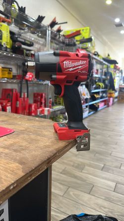 Milwaukee M18 FUEL Gen-2 18V Lithium-Ion Brushless Cordless Mid Torque 1/2 in. Impact Wrench w/Friction Ring (Tool-Only)