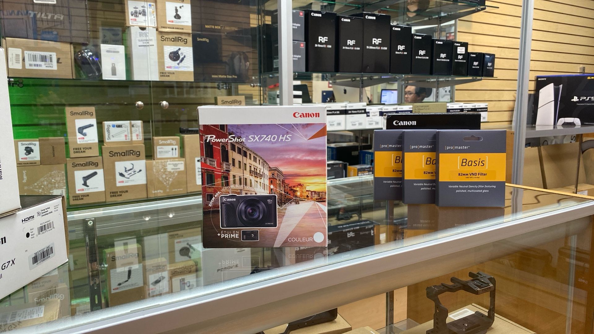 Canon Powershot SX740 HS With Bonus Bag 