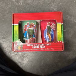 ELF MOVIE 2 PINT GLASSES & FIGURAL RUBBER ICE CUBE TRAY