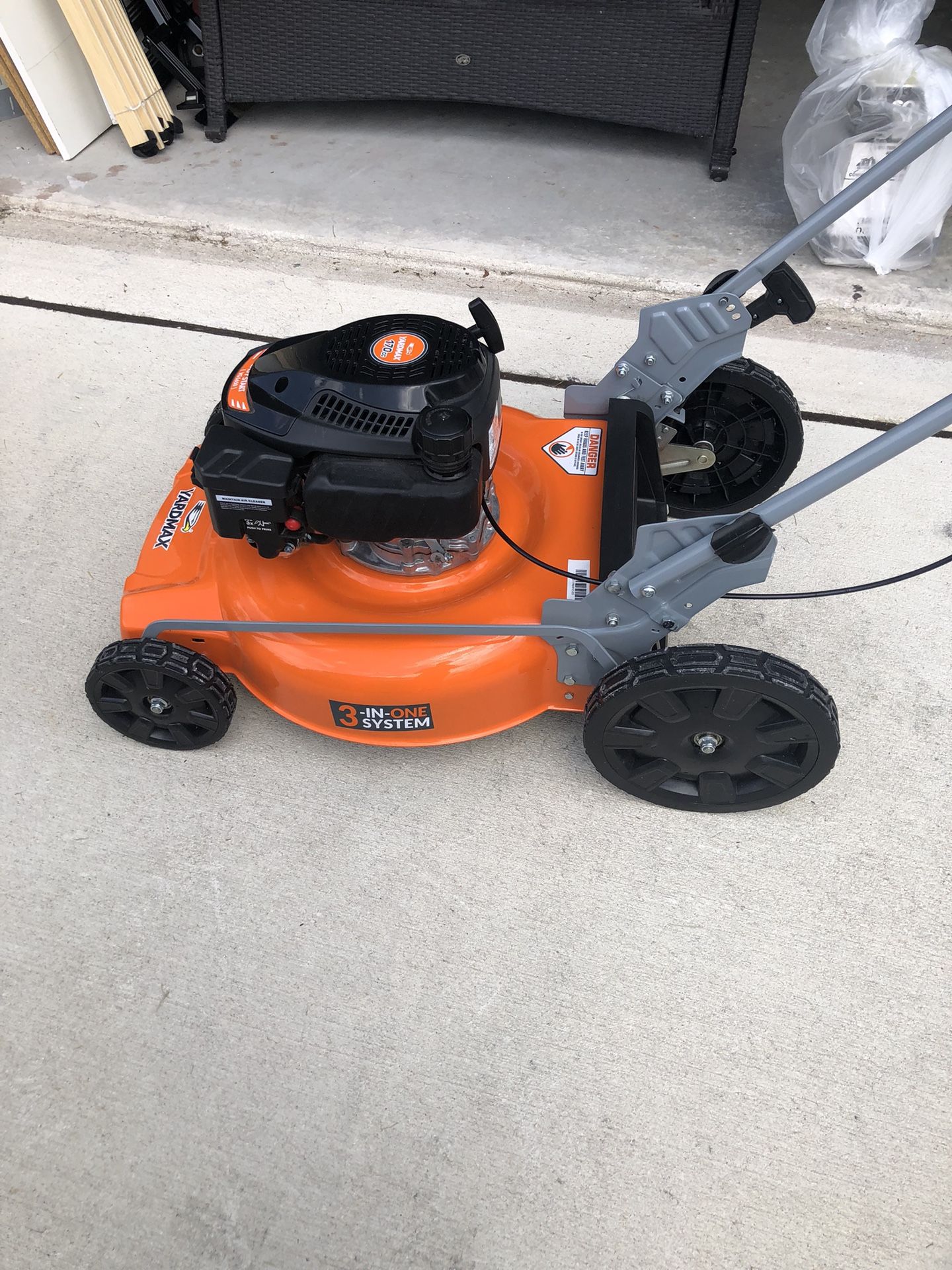 YardMax 170 cc Mower YG 165