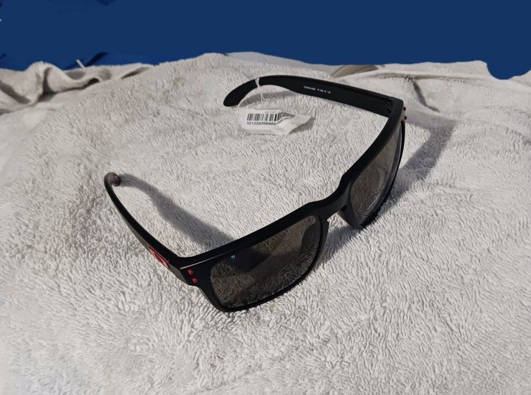 Oakley Holbrook IS Sunglasses for Men