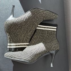 Stuart Weitzman Black Knit Waverly Ankle Boots Size 7