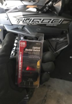 Lighted rocker switch