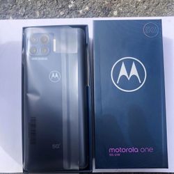 Unlocked motorola one 5G UW with 5G Ultra Wideband 48 Mega Pixel Camera For Sale Or Trade For iPhone 12 Pro Max