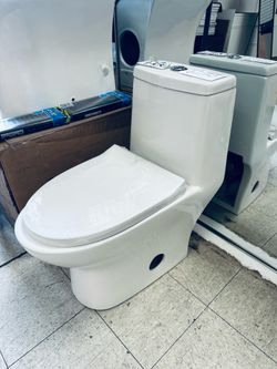 Toilet one piece