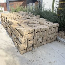Retaining Wall Small Keystones 