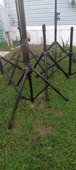 Heavy Duty tripod stand