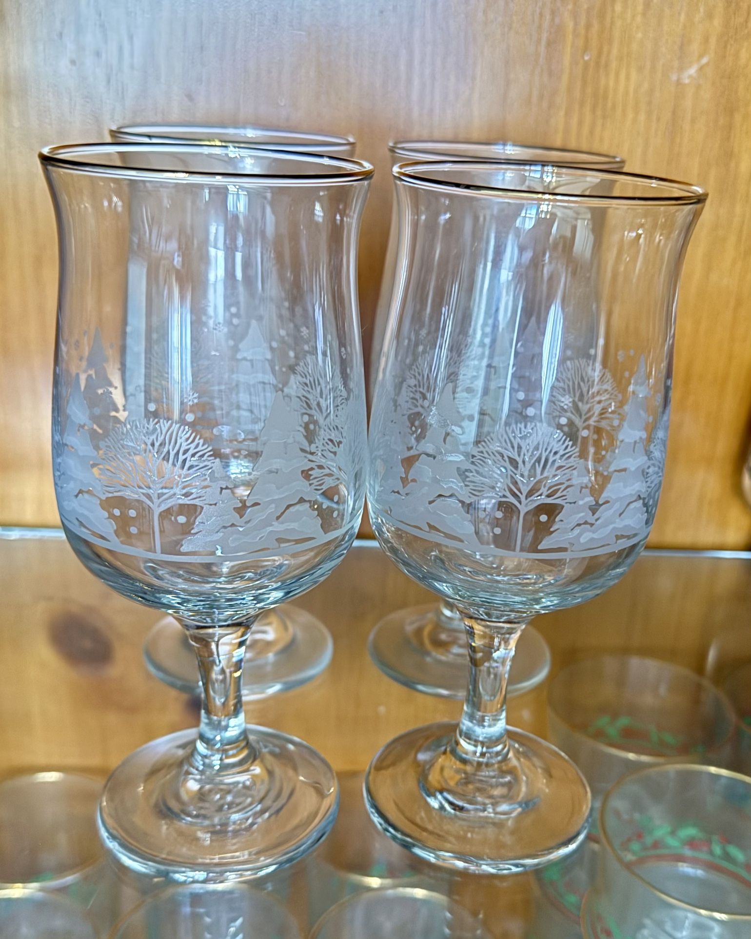 Vintage Libbey Winter Snow Scene Crystal Wine Glass w/Etched Trees & Gold Trim