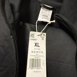 Adidas Suit Size X-Large
