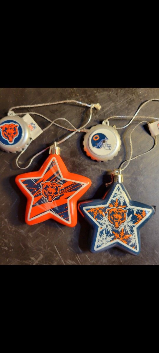 NFL, CHICAGO BEARS HOLIDAY LOT: New, 4x ornaments, firm.