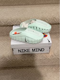 Nike mind 001 women size 8