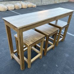 New Bar Height Table With 3 Bar Stools