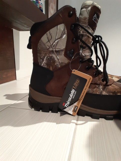 Botas rocky Men Waterproof Camo Size 10$60