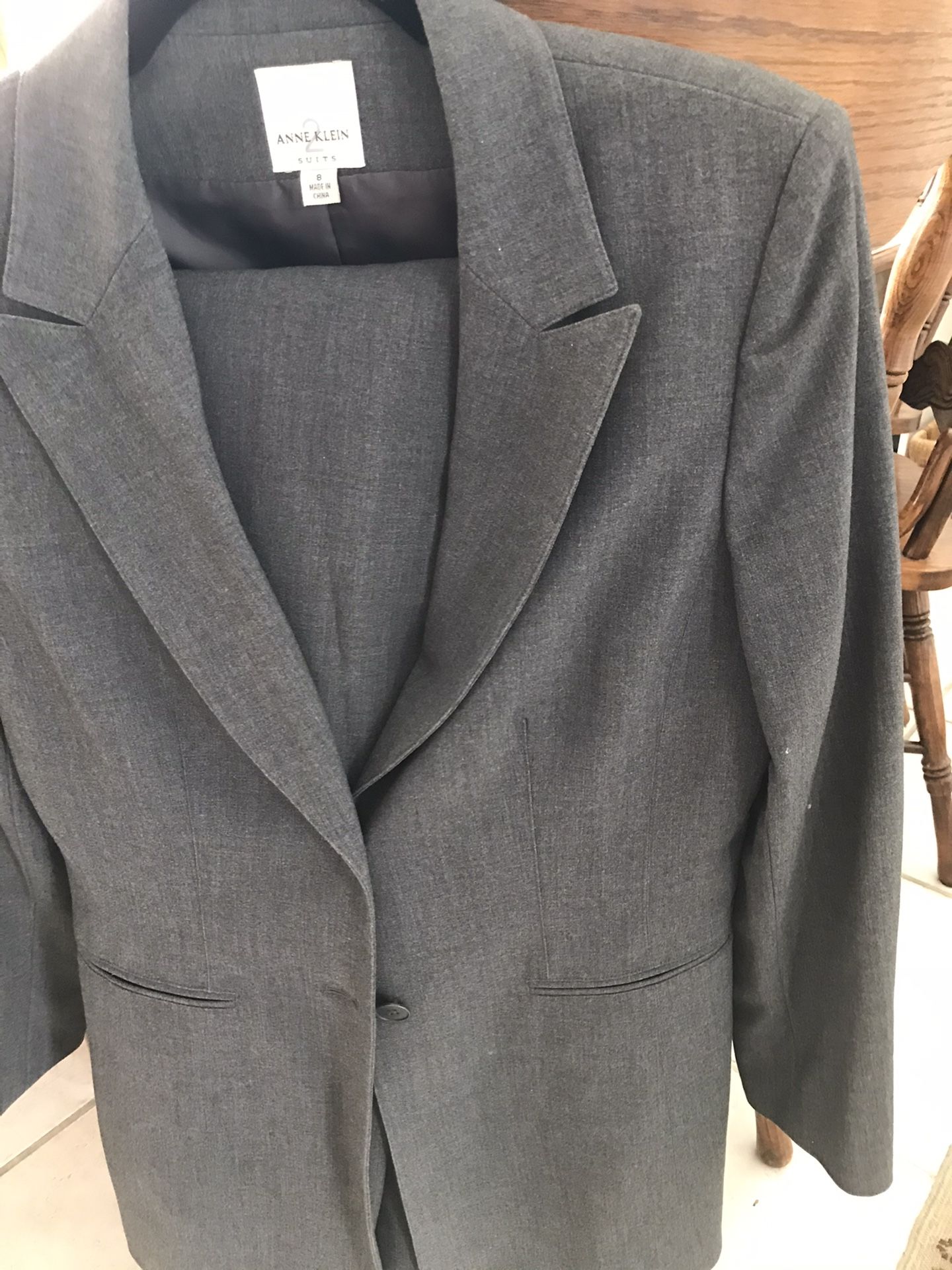 Anne Klein 2 Piece Suite