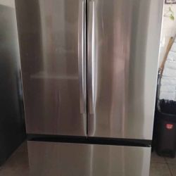 Samsung Bespoke Standard-Depth Mega Capacity Wide French Door