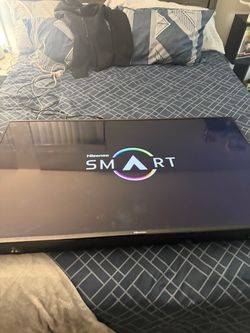 45” Hisense TV Flat Screen + Google, Chromecast