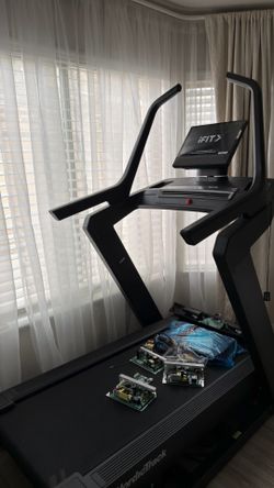 Nordic track x16 treadmill brand new not working