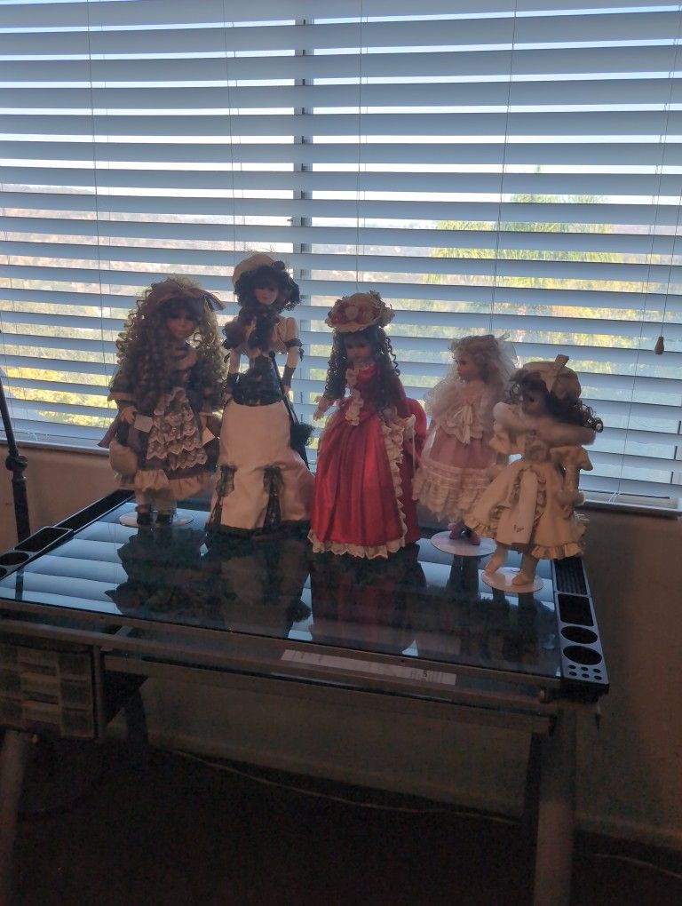 Cute Dolls