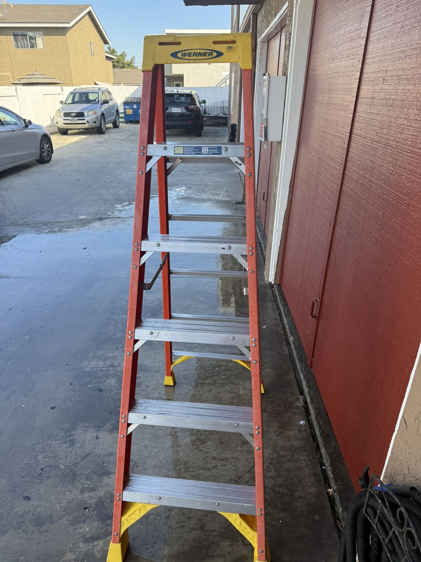 6 Foot Ladder