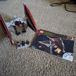 LEGO Star Wars #75272 Sith TIE Fighter