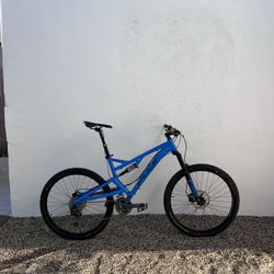 Fuji 27.5” Mountain Bike