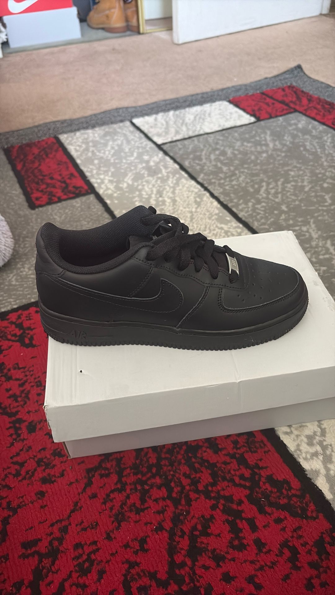 Air Force Ones Size 7