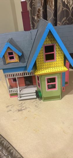 Doll House Up