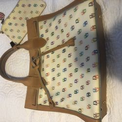 Dooney And Bourke Handbag And Wristlet Change Purse