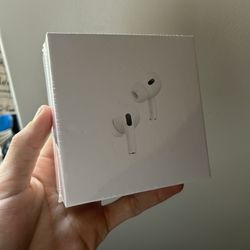 Brand New Never Opened Airpds